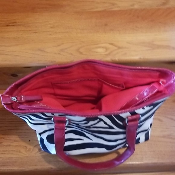 Zippered Tote, 3 Sections, Zip Middle, Zip Pocket - Picture 4 of 5